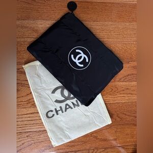 CHANEL Black Nylon Logo Zip Pouch with White CC Emblem